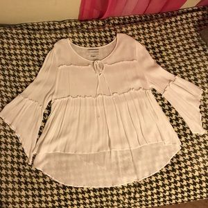 SAGHARBOR WHITE RUFFLE BLOUSE